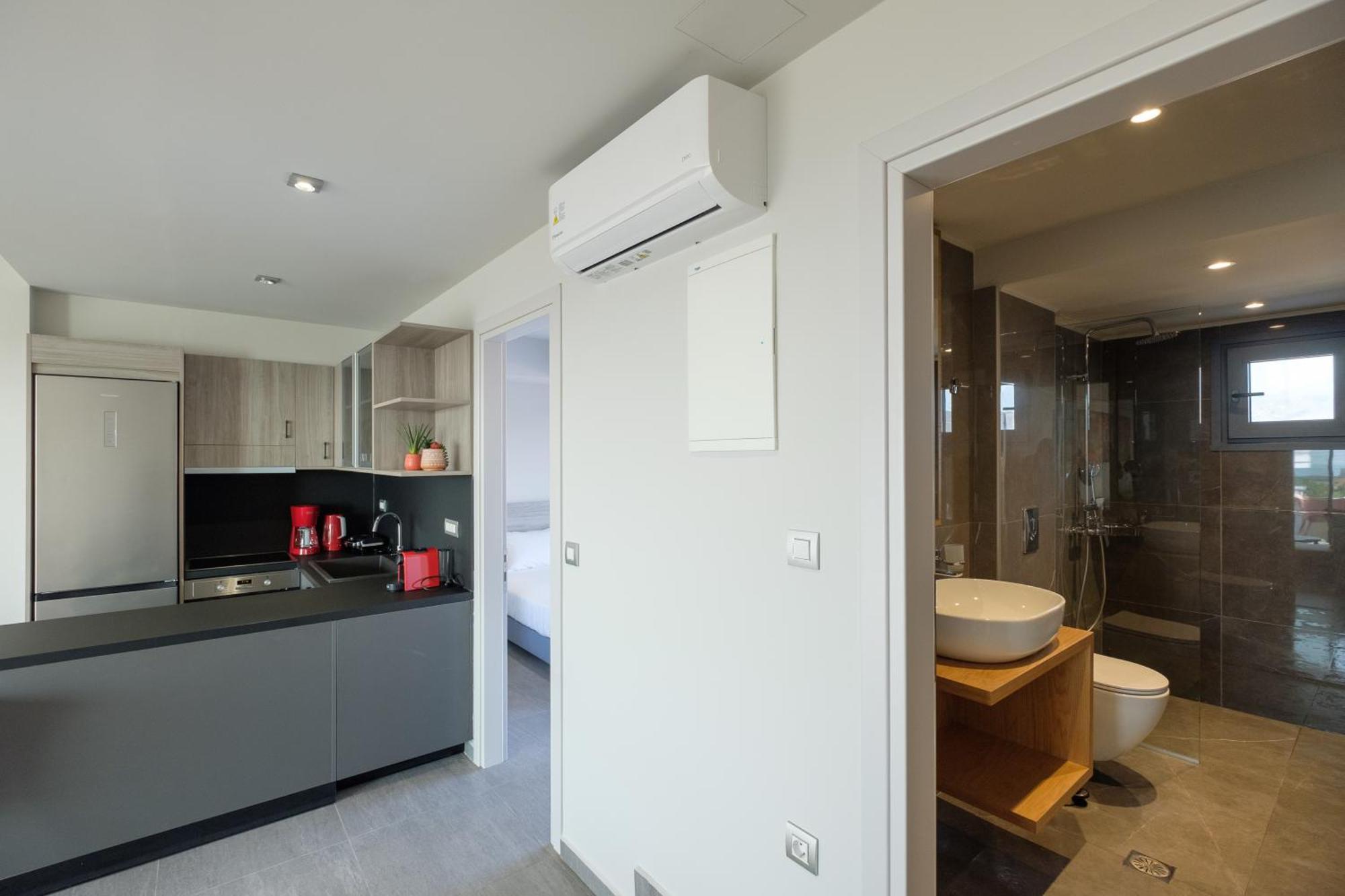 Sky-High 70Sqm Penthouse W. Stunning Views - 05 Apartment Chania  Bagian luar foto