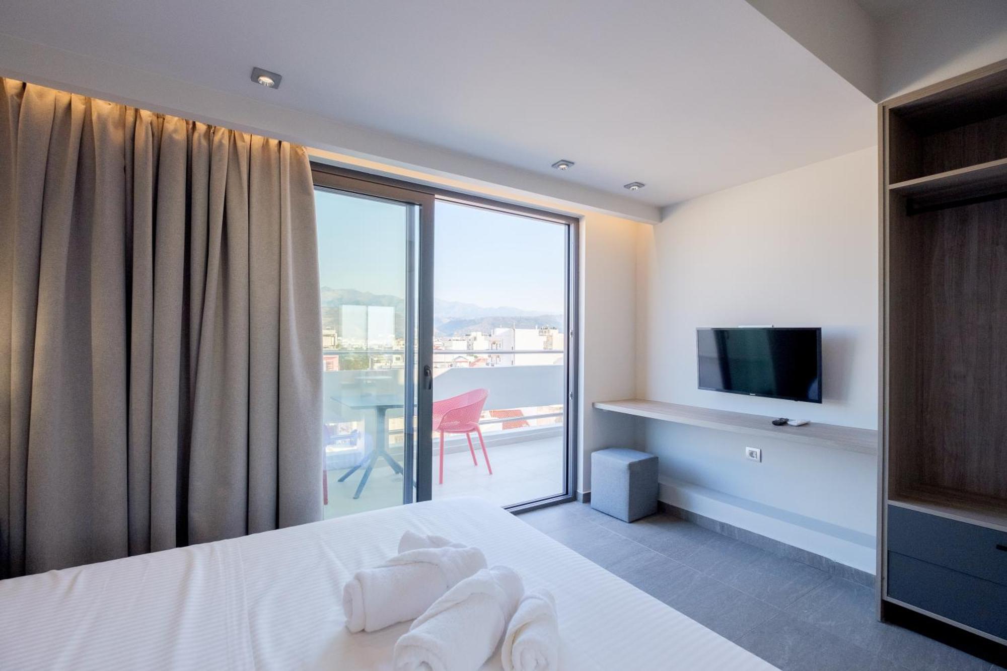 Sky-High 70Sqm Penthouse W. Stunning Views - 05 Apartment Chania  Bagian luar foto